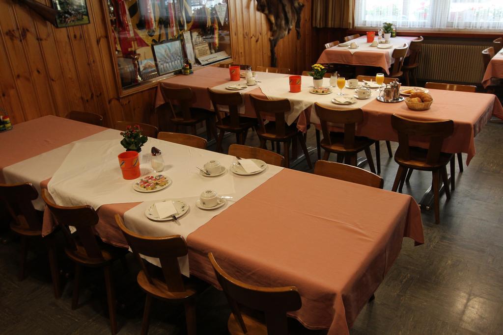 Hotel-Restaurant Alpina Innertkirchen Exteriér fotografie